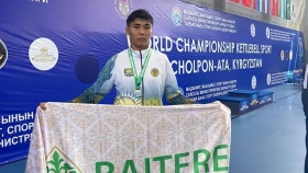 Қазақстандық гір көтерушілер халықаралық жарыста топ жарды