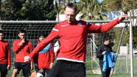 «Қайсар» қорғаушысы Юденков: Қазақстанда жабық, тартысты футбол