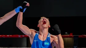 Два казахстанских боксера сразятся за звание чемпионов мира U-19