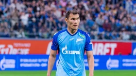 Нуралы Алип обыграл Адиева