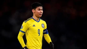 Станислав Черчесов про Исламхана: В той схеме, по которой мы играем, пока ему нет места