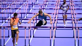 Давид Ефремов жұбаныш айналымында бақ сынайды