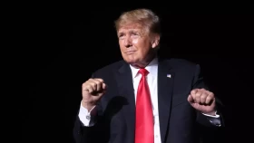 Дональд Трамп қазақстандық аралас жекпе-жек шебері қатысқан UFC турниріне барды