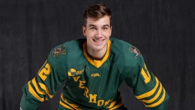 Казахстанский хоккеист выведен из состава американского клуба