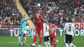 «Бүркіттер» үздік төрттікте қалуға: «Бешікташ» – «Антальяспор» матчының тікелей эфирі