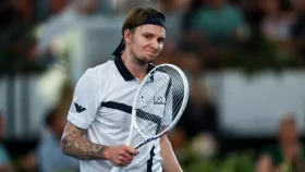 Бублик вышел в полуфинал турнира АТР в Китае