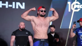 Экс-соперник Рахмонова проведет бой за титул АСА. Где и во сколько смотреть турнир АСА 182