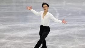 Артур Смагулов завершил короткую программу юниорского ЧМ по фигурному катанию
