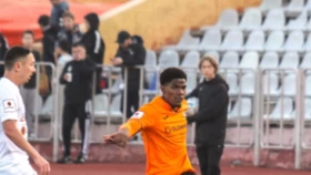 Құрбан Бердыев өзінің командасына «Шахтердің» қорғаушысын алды