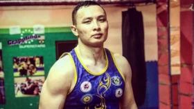 Кәсіпқой боксшы Асхат Жантұрсынов келесі жекпе-жегі туралы мәлімдеме жасады