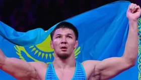 Казахстанцы завоевали три медали на турнире в Албании по вольной борьбе