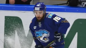 «Барыс» Қазақстан құрамасының шабуылшысымен қоштасты