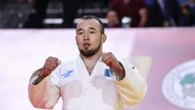 Топовый казахстанский дзюдоист вышел в полуфинал престижного турнира
