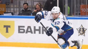 Защитник «Барыса» вошел в список «звезд» матча с «Ладой»