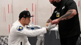 Шавкат Рахмонов пен Камару Усман бір залда жаттығу жасап жатыр