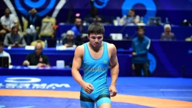 Кайпанов проиграл иранцу в полуфинальной схватке за Олимпиаду в Париже