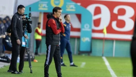 Игорь Леонов: Кез келген ауа райында ойнай білу керек