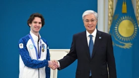 Президент Казахстана наградил Шайдорова за победу на Олимпиаде