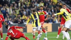 «Галатасарайды» чемпиондыққа таластың шешуші кезеңге жетті. «Сивасспор» — «Фенербахче» матчының тікелей эфирі