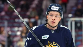 Никита Михайлис продлил контракт с «Металлургом» с понижением заработной платы