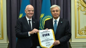 Мемлекет басшысы FIFA президентін қабылдады