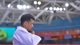 Гусман Кыргызбаев проиграл стартовую схватку на чемпионате мира в Абу-Даби