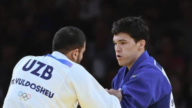 Данияр Шамшаев бірінші жекпе-жекте жеңілді