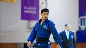 Давлатов и Еренкайыпов вышли в финал ИИС