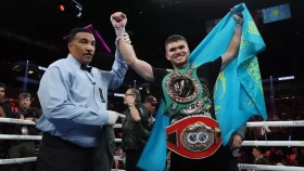 Геннадий Головкиннің бапкері қазақстандық боксшыны жаттықтырып жүр