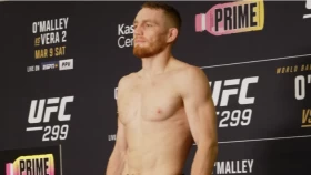 Соперник Рахмонова получил травму руки