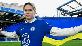 «Челси» готов продать Мудрика этой зимой