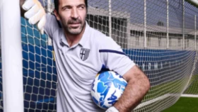 Буффон қақпаны үлкейту туралы пікір бөлісті