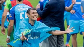 Нұрәлі Әліп: Уайымнан екі күн ұйықтаған жоқпын, әйелім мешітке барды