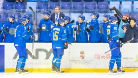 Стало известно расписание матчей сборной Казахстана на молодёжном чемпионате мира