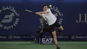 Александр Бублик Дубайдағы турнирді сәтті бастады