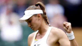 Елена Рыбакина одержала победу над Ариной Соболенко в финале турнира в Австралии
