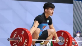 Сайрамкез Акмолда стал серебряным призером чемпионата Азии по тяжелой атлетике