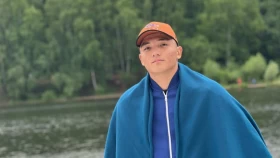 Аман Қонысбаев Қазақстанға көшіп келді