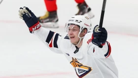 Никита Михайлис оформил дубль в матче КХЛ