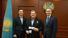 Главный редактор Sport+Qazaqstan получил нагрудный знак «Ақпарат саласының үздігі»