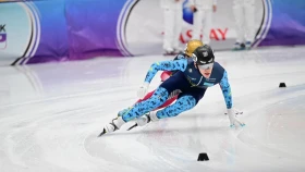 В Астане стартовал отборочный чемпионат Казахстана по шорт-треку