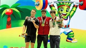 Казахстанец выиграл две медали юношеского Чемпионата мира