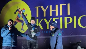 Жеңіске бірге жүгір: Астаналықтар ерекше түнгі жүгіріске қатысты