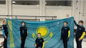 Команда Казахстана по керлингу стартовала на панконтинентальном чемпионате в Канаде