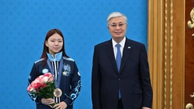 Александра Ле Қасым-Жомарт Тоқаевпен әңгімелескені туралы айтты (видео)