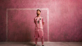 «Интер Майами» представил новую форму с Месси в качестве модели