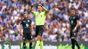 Арбитры из Португалии обслужат ответный матч «Ордабасы» против «Пюника»