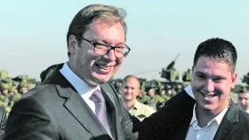 Сын президента Сербии полез в драку с английскими фанатами на Евро-2024