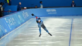 Конькобежец Евгений Кошкин стал шестым на этапе Кубка мира в Норвегии