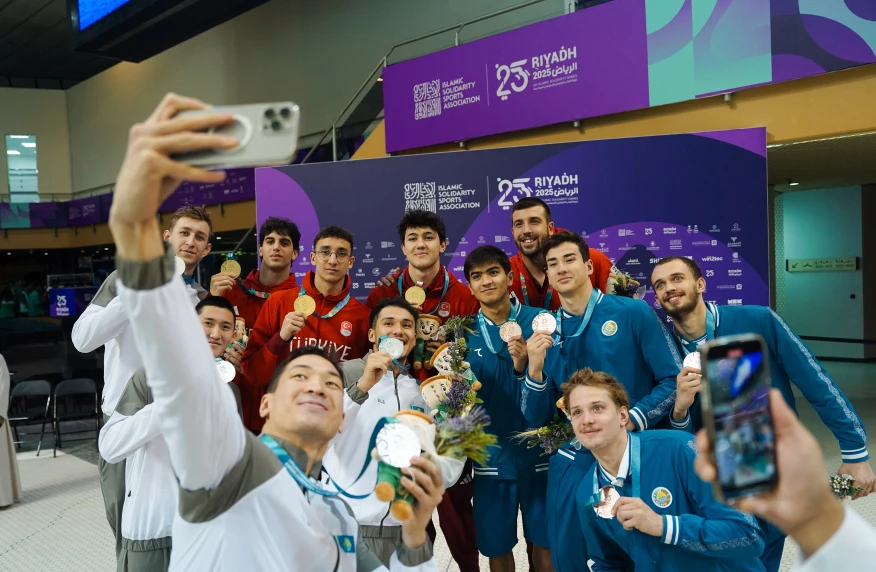 Гандбол, Муайтай, настольный теннис. Где брать медали 13 ноября